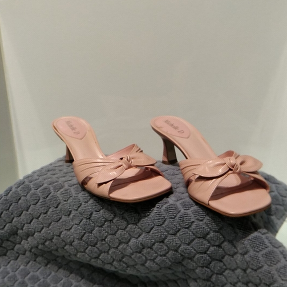 Shoes - Picture 1 of 8